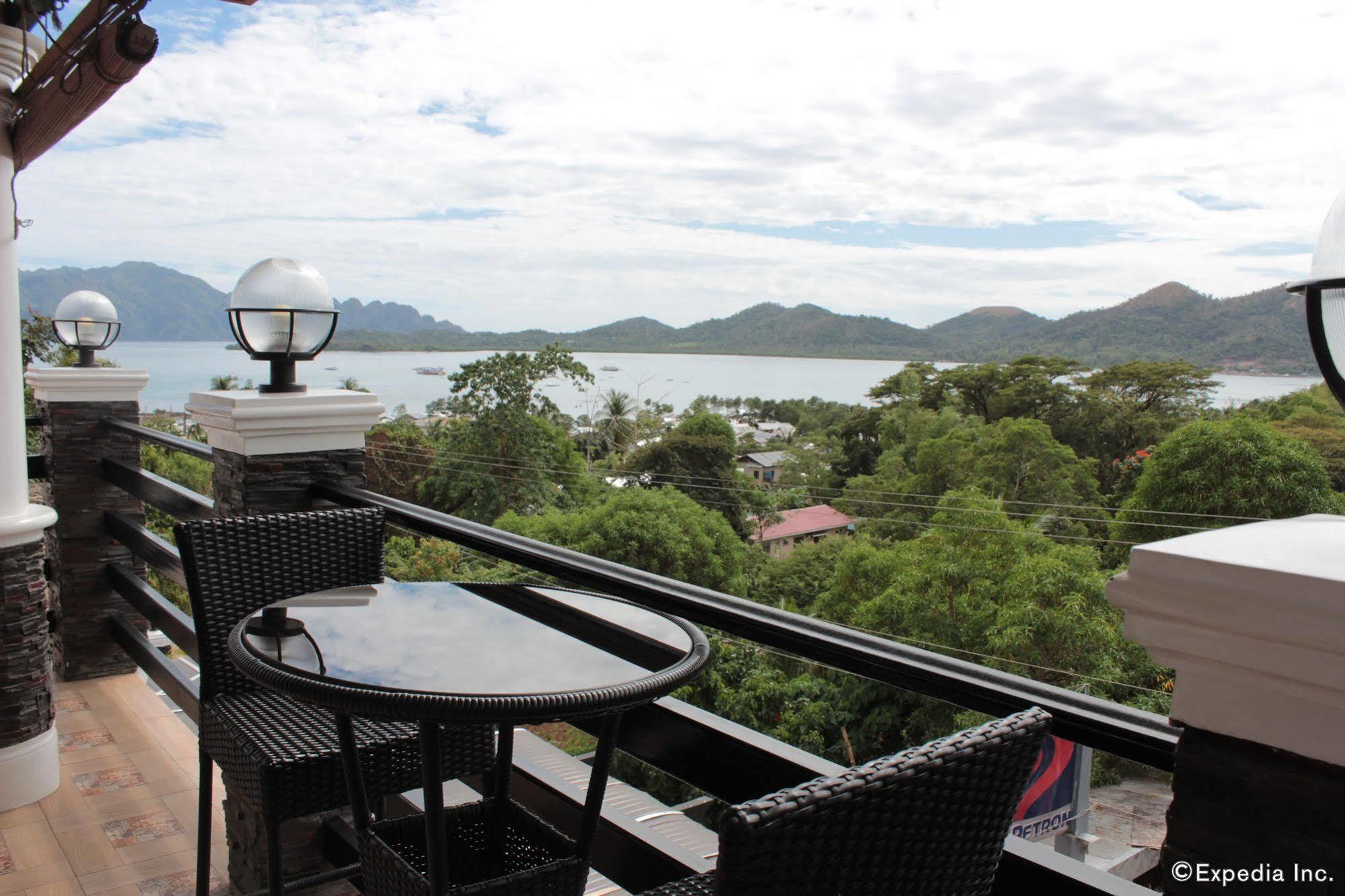 Coron Bancuang Mansion Bed and Breakfast Eksteriør billede